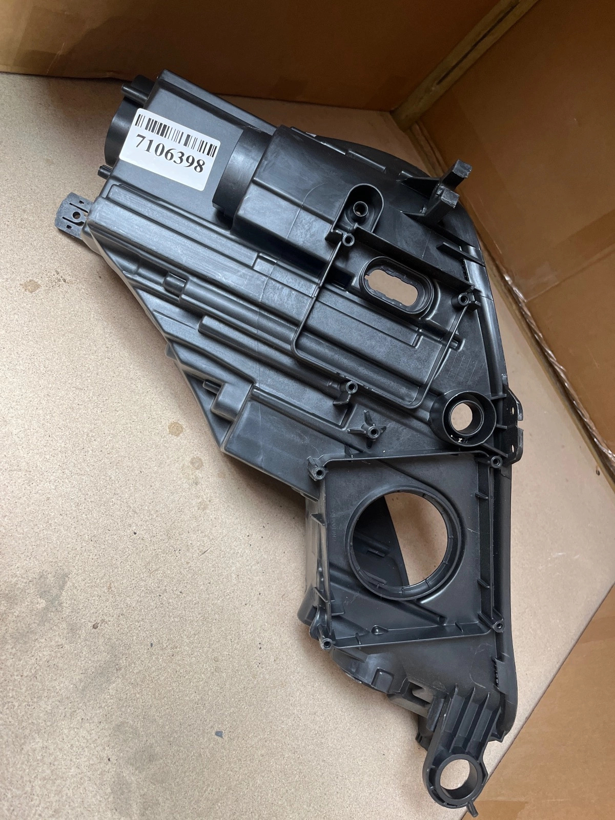 Obudowa Reflektora Puszka Prawa Audi A4 B9 16-19 Full Led - obrazek 2